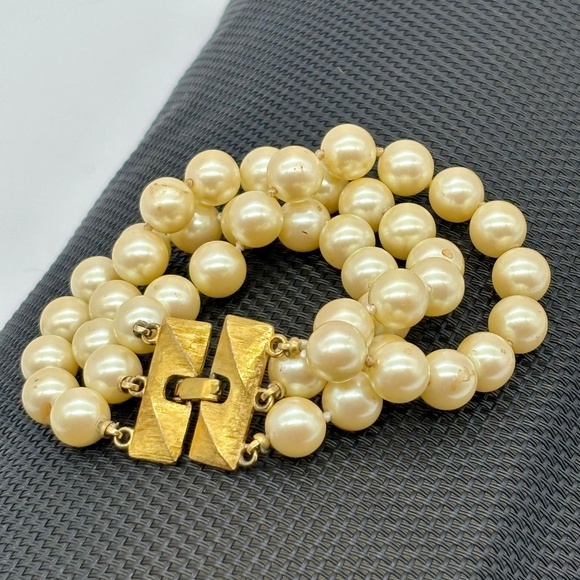 Vintage Monet Three Strand, Faux Pearl Bracelet, Gold Tone Clasp, Marked "Monet" - Picture 9 of 9
